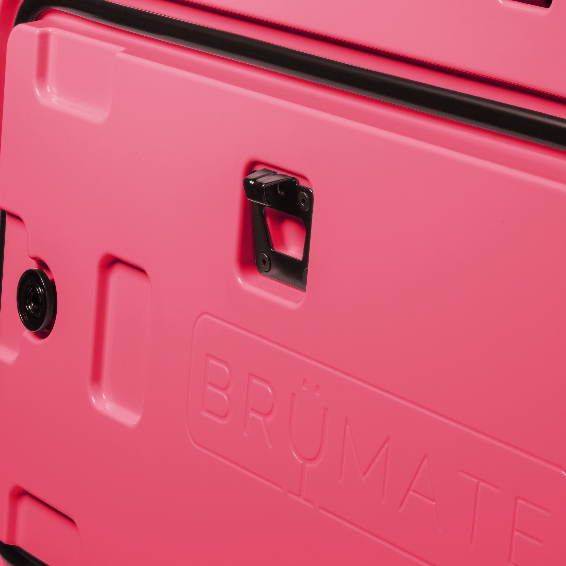 brutank-e0 brutank-55qt-neonpink-bottle-opener.png
